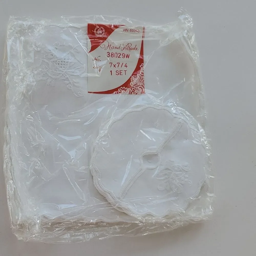 NWT EMBROIDERED LINEN COCKTAIL NAPKINS WINE STEM SLIPPER COVERS VINTAGE WHITE